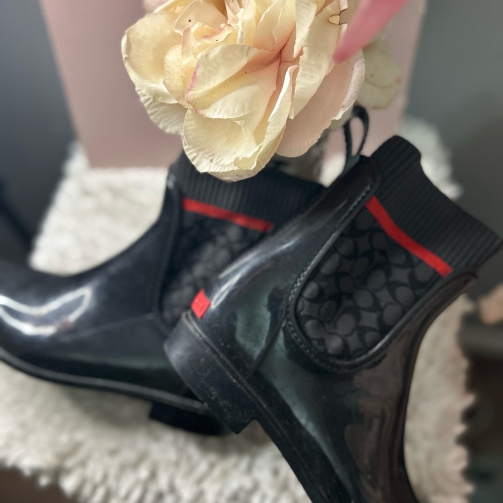 🔥😍Coach Red/Black Rain boots/ logo Sock Style Size 7 … ✨🚨LAST OFFER🤗🚨🚨✨